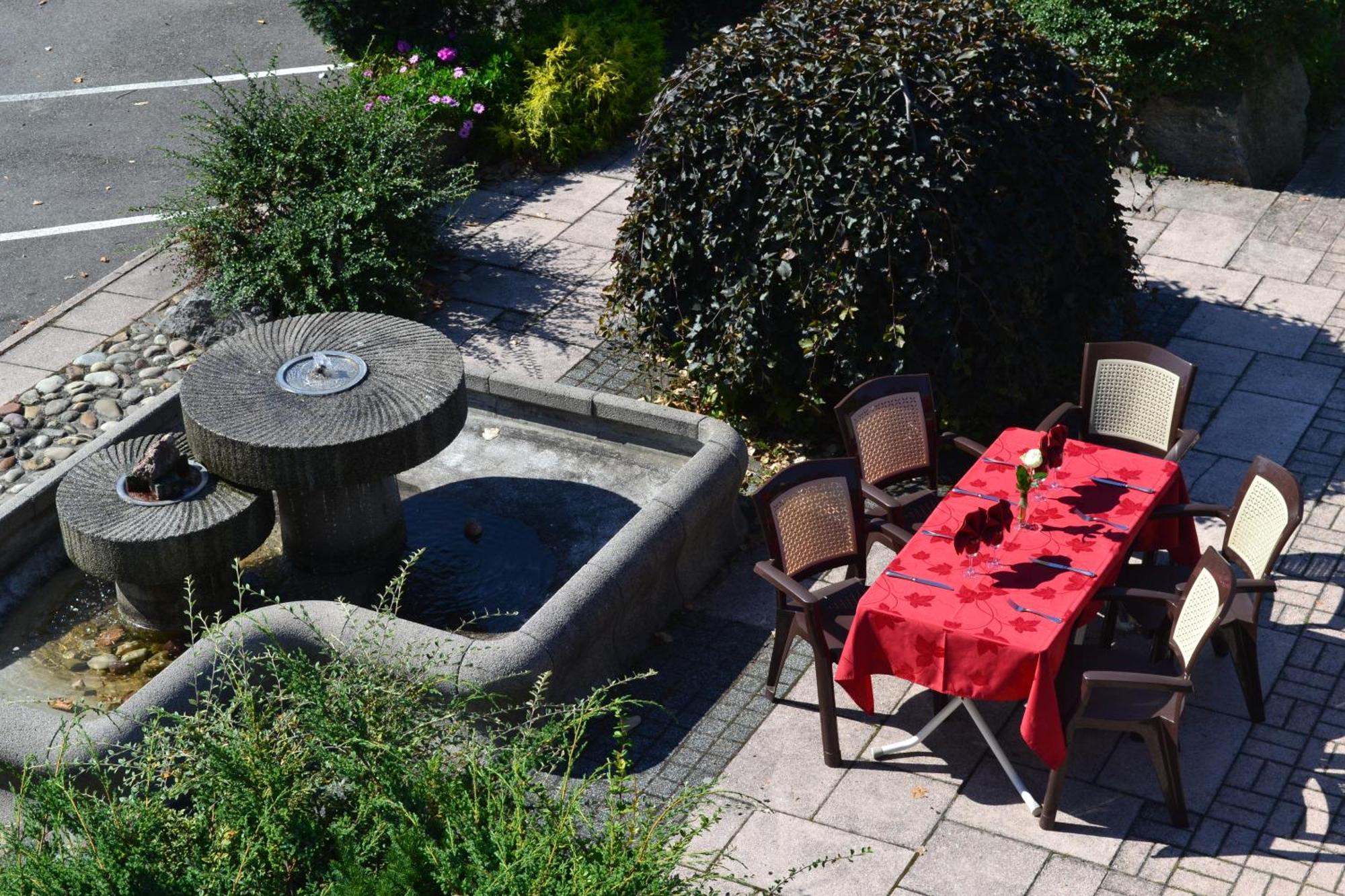 Hotel Restaurant Niemerich Пюльверсайм Екстер'єр фото
